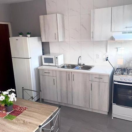 Cozy 1-Bedroom Apartment Close To City Center Willemstad Exterior foto